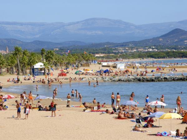 Location Villa Et Studios Roquebrune-sur Argens Ngoại thất bức ảnh
