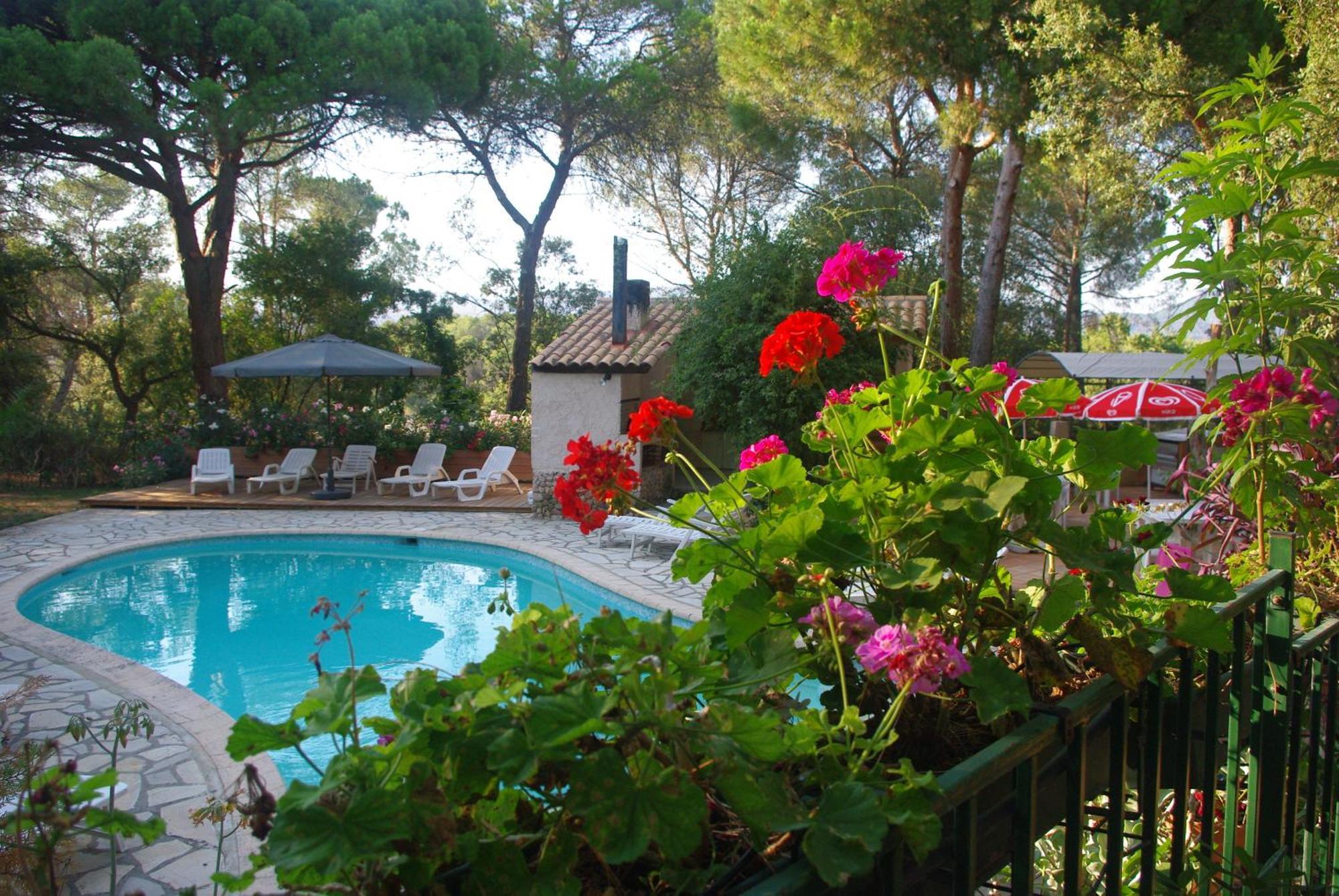 Location Villa Et Studios Roquebrune-sur Argens Ngoại thất bức ảnh
